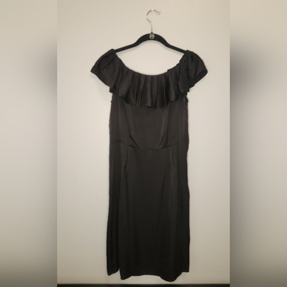 Banana Republic Elegant Black Off-Shoulder Silk Dress Size 8